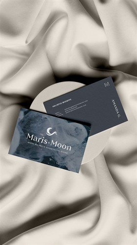 Business card design using new branding for a midwife, designed by Unica Formo.