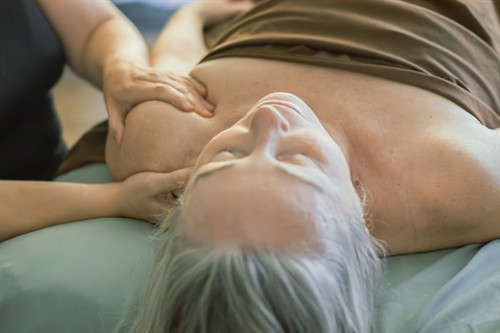 Deep tissue massage for the shoulder