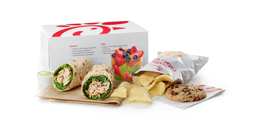 Gallery Image Chick-fil-A%C2%AE_Cool_Wrap%C2%AE_Packaged_Meal_with_Fruit_Product_Image_high-res.png