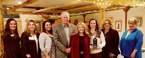 Dave Hanks Recognizes Board for Pinnacle Award in January 2018
