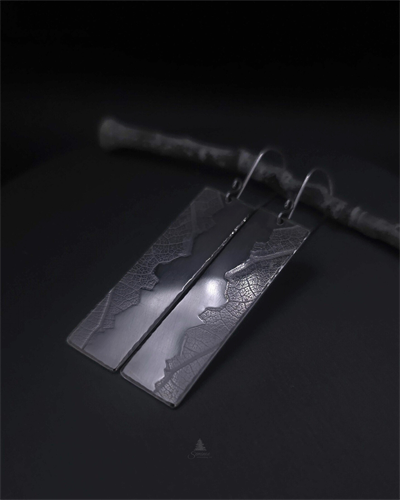 Gallery Image Leaf-Landscape-Imprint-Sterling-Silver-4x5-2.png