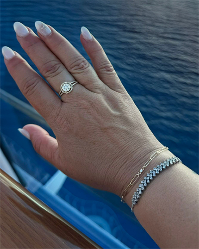 Gallery Image Permanent-Jewelry-14k-Solid-Gold-Sterling-Silver-Diamonds-Custom_(4x5)1.png