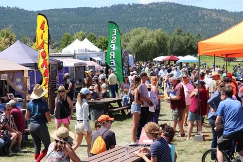 Gallery Image Crowd.Shpping_Fair.jpg Gallery Image Crowd.Shpping_Fair.jpg