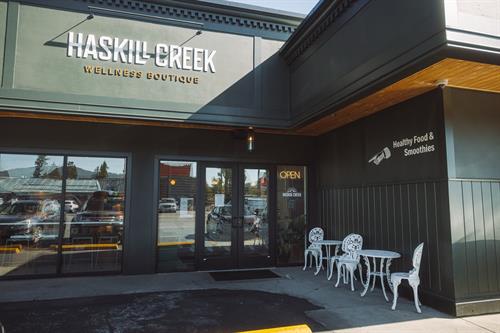 Entry at 33 Baker Next to Markus Foods