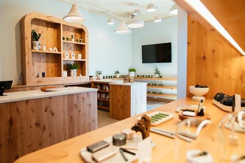 Cannabis Counter by Haskill Creek Farms is an herbal dispensary located in Whitefish, Montana. We welcome all user experience levels.