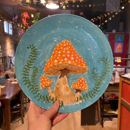 Gallery Image pyop_plate_mushroom.jpg