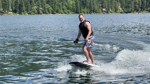 No boat or rope tow needed with our electric jetboards for rent. We teach you to ride and deliver the electric wakeboards straight to your dock or favorite local watering hole. Tell us where & when and we show up ready for lake-fun all day long.