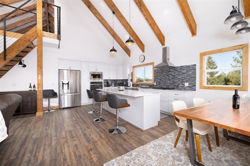 Gallery Image JUD_5923-Edit.jpg