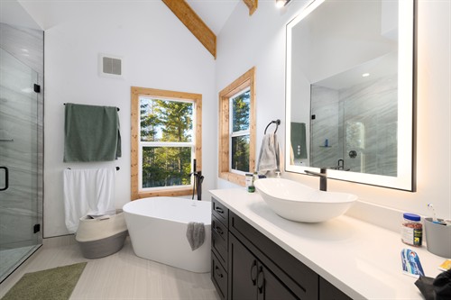 Gallery Image JUD_6005-Edit.jpg