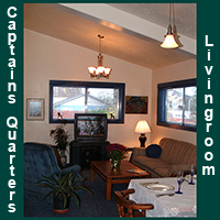 Gallery Image Captain's_Quarters_apartment_livingroom_chamber.jpg