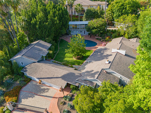 New shingle roof. Presidential Shake TL. Color: Autumn Blend