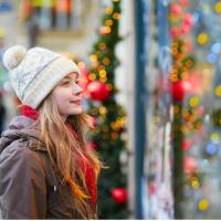 Holiday Window Display Contest Registration 2017