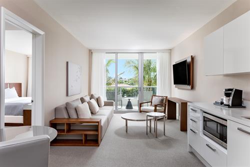 Gallery Image intercoastal_king_219.jpg Gallery Image intercoastal_king_219.jpg