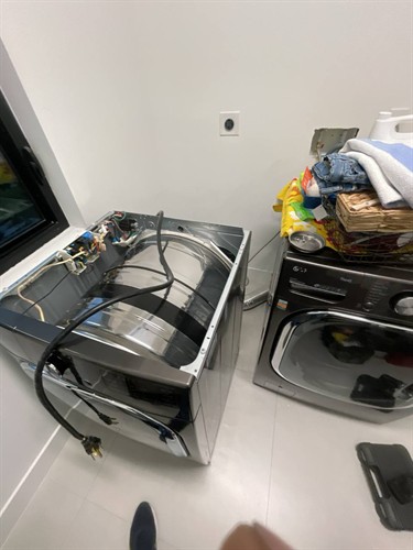 Gallery Image photo_2023-10-02_19-15-22.jpg