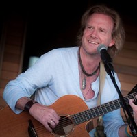 Wisconsin Singer/Songwriter Series Presents Rupert Wates