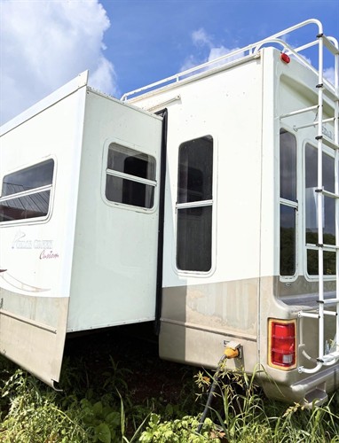 Gallery Image IMG_3005.jpeg