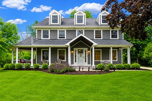 Mequon Luxury Listing Under Contract