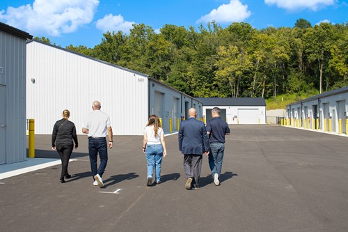 Gallery Image TeamWalkingOnRISEMilfordGrounds.jpg