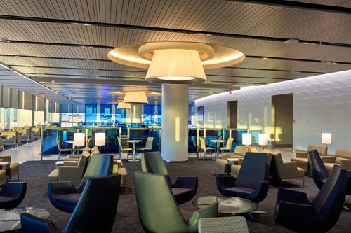 HNTB provided architectural design services for United Airlines new Club at T7