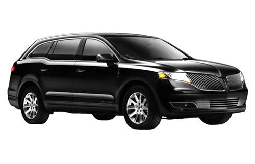 Gallery Image Lincoln-MKT.jpeg