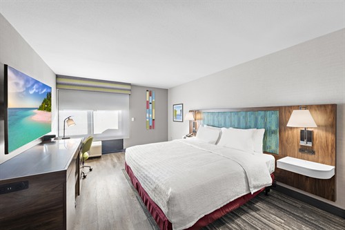 Gallery Image Hampton_Inn_LAX_(1).jpg