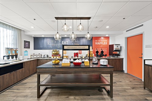 Gallery Image Hampton_Inn_LAX_(14).jpg