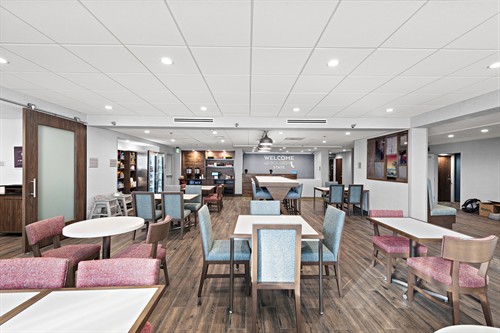 Gallery Image Hampton_Inn_LAX_(17).jpg