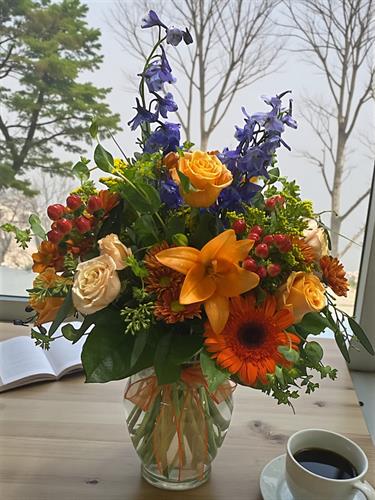 Fall vase arrangement