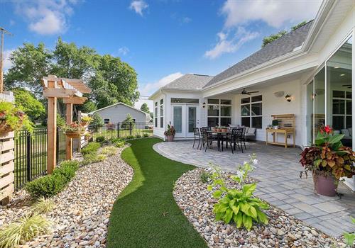 Optional Pet Turf - Low Maintenance Optional Pet Turf - Low Maintenance