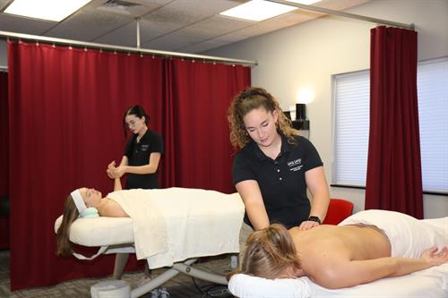 The short-term Massage Therapy program in Effingham hosts student clinics throughout the year. 