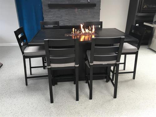Gallery Image fire_pit_table.jpg