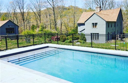 Gallery Image 10628_99a3a053-3541-4e28-a47b-26d6434ac08c.jpg