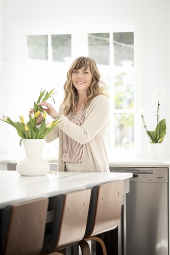 Gallery Image 9462_070_tina_rupp-edit_printrrrr.jpg