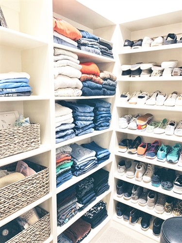 Gallery Image closetphoto1.jpg