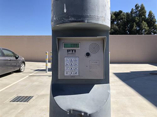 Gallery Image Gate-Keypad.JPG