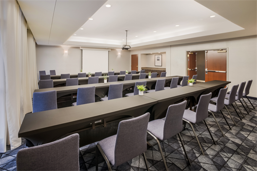 7 Multiple meeting spaces