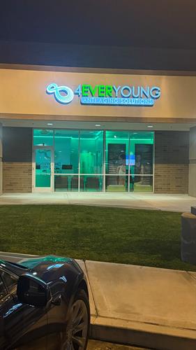 Gallery Image office_picture.jpg