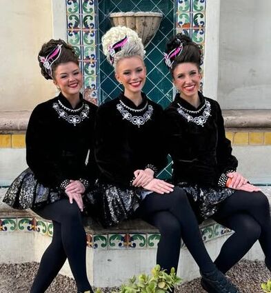 Gallery Image 3girls.jpg
