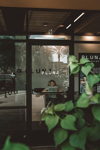 Outside looking in PLUNJ Chandler      Credit for photo goes to @slatemediacreative and @hannahlorsch