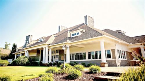 Twin Lakes Clubhouse 