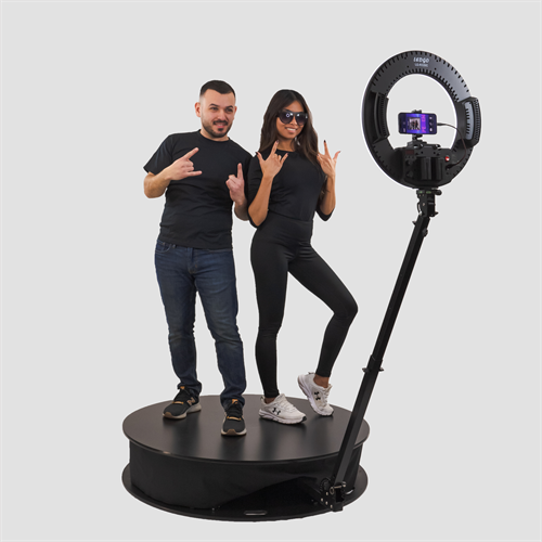 Gallery Image Model_Pair_v2.png
