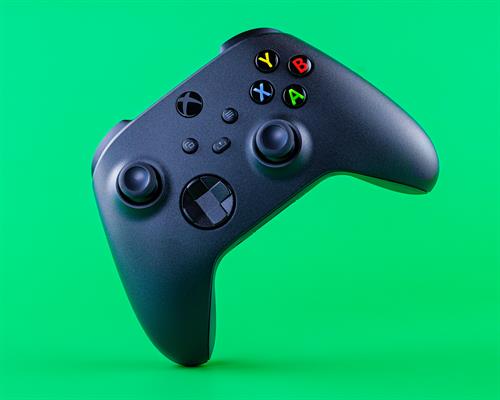 Gallery Image Small_Xbox_Controller.jpg