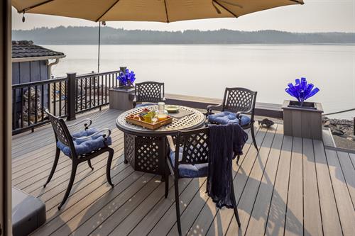 Gallery Image AZEK-Vintage-Coastline-Dark-Hickory-Premier0026_Final.jpg