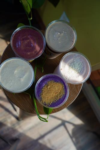 Protein Shakes made with whole ingredients & no added sugars