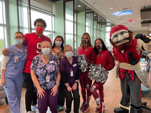 Our FCS Trinity team had some special visitors from our partners, the Tampa Bay Buccaneers. Staff and patients spent the morning with offensive lineman Joe Tryon-Shoyinka, Bucs Cheerleaders, and Captain Fear, himself! 