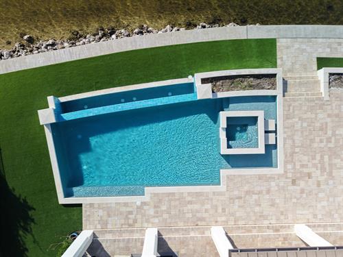 Gallery Image 1_snell_isle_saint_petersburg_DTSP_pebbletec_pool_spa_luxury_pool_infinity_edge_waterfront.JPG