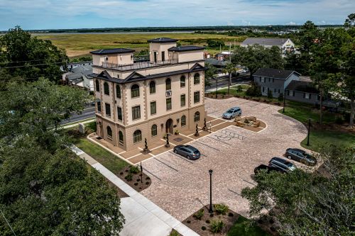 Gallery Image BentonHenry210813DJI_0827a.jpg
