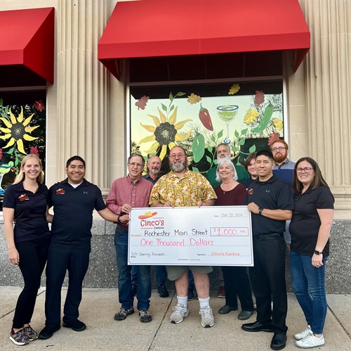 Cinco's Donates to Rochester Main Street