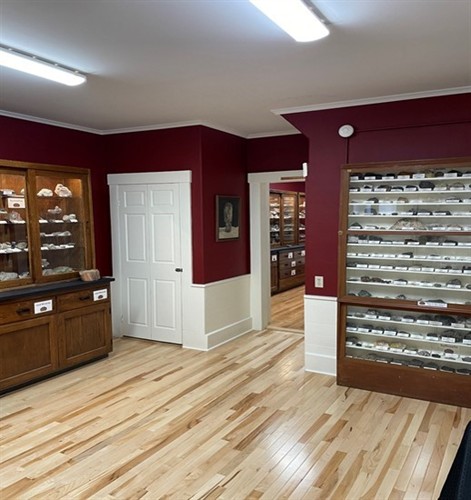 Gallery Image Interior2.jpg