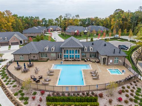 Gallery Image Blossom_Ridge_Clubhouse_and_Outdoor_Pool.jpg